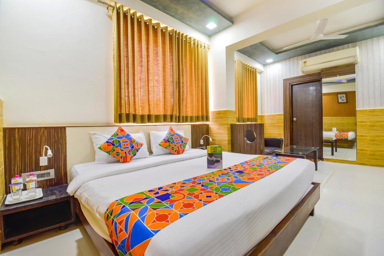 Fabhotel Kohinoor Plaza Ahmedabad Buitenkant foto