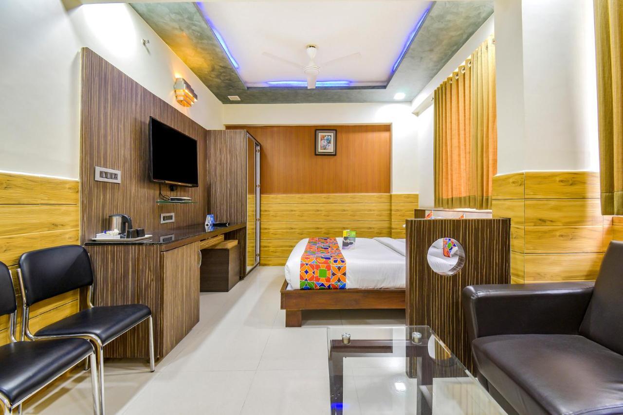 Fabhotel Kohinoor Plaza Ahmedabad Buitenkant foto